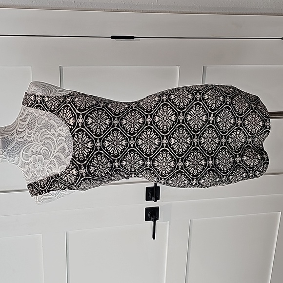 Insight Black & White Tile Print Sleeveless Mini Dress - Picture 1 of 8
